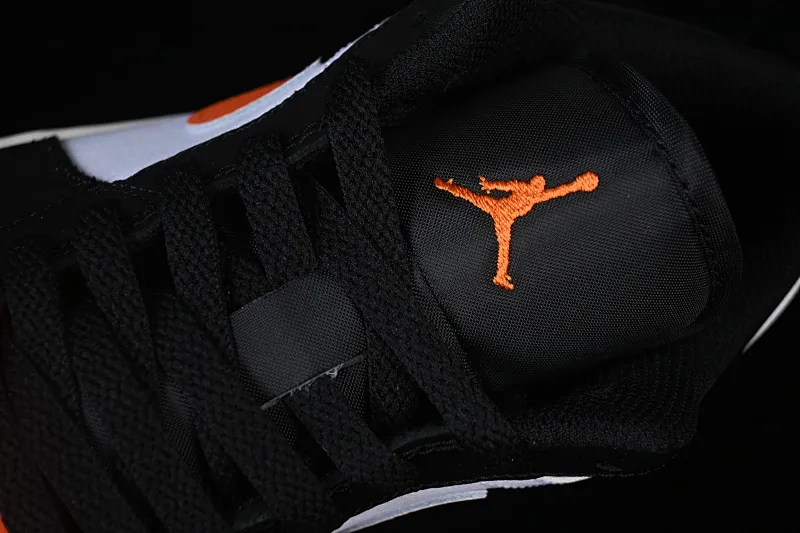 All categories Air Jordan Jordan series basketball shoes Air Jordan 1 Low G version pure original Air Jordan 1 Low AJ1 Joe 1 black and white orange low-top retro cultural basketball shoes 553558-081
